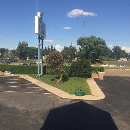 Satellite Motel Medicine Hat Buitenkant foto