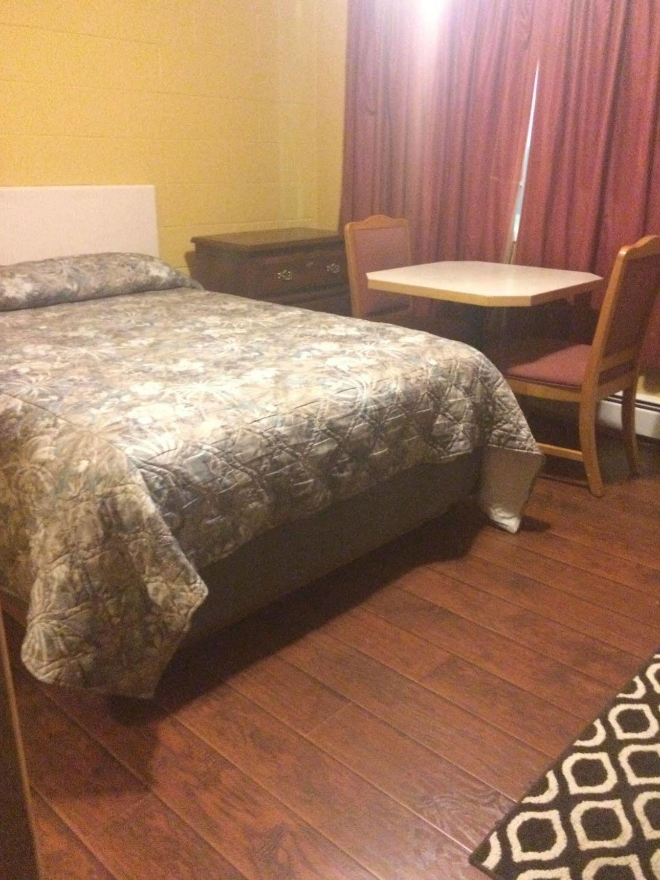 Satellite Motel Medicine Hat Buitenkant foto